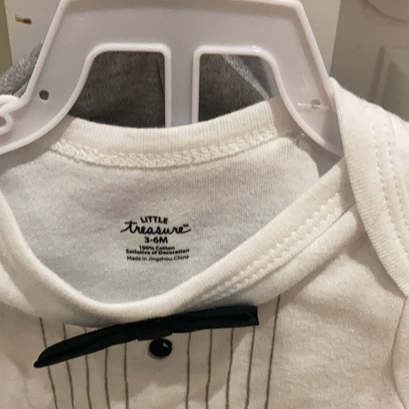 Brand new 3-6 month set! - Picture 2 of 3